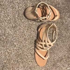 Bella Marie nude sandal size 7